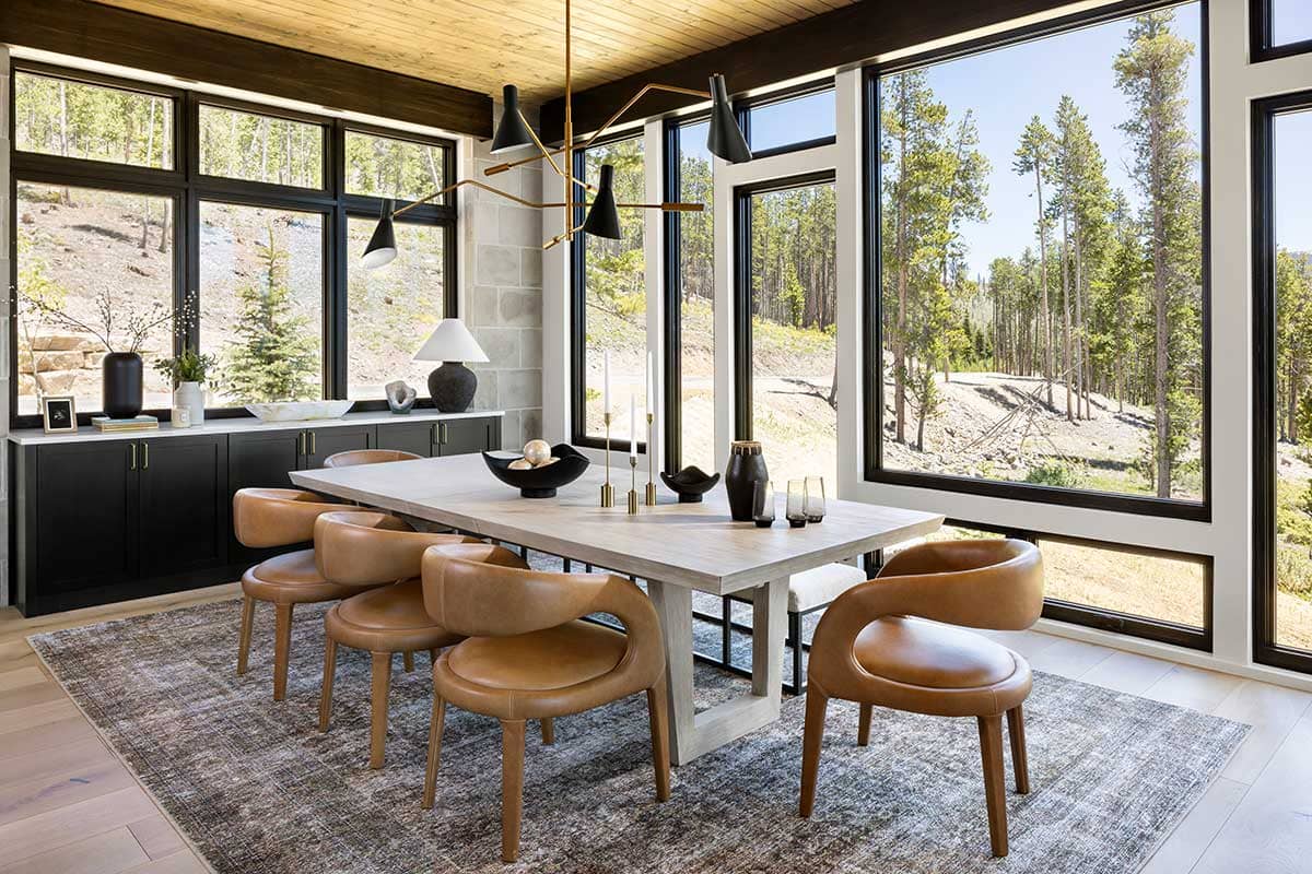 Color-dining